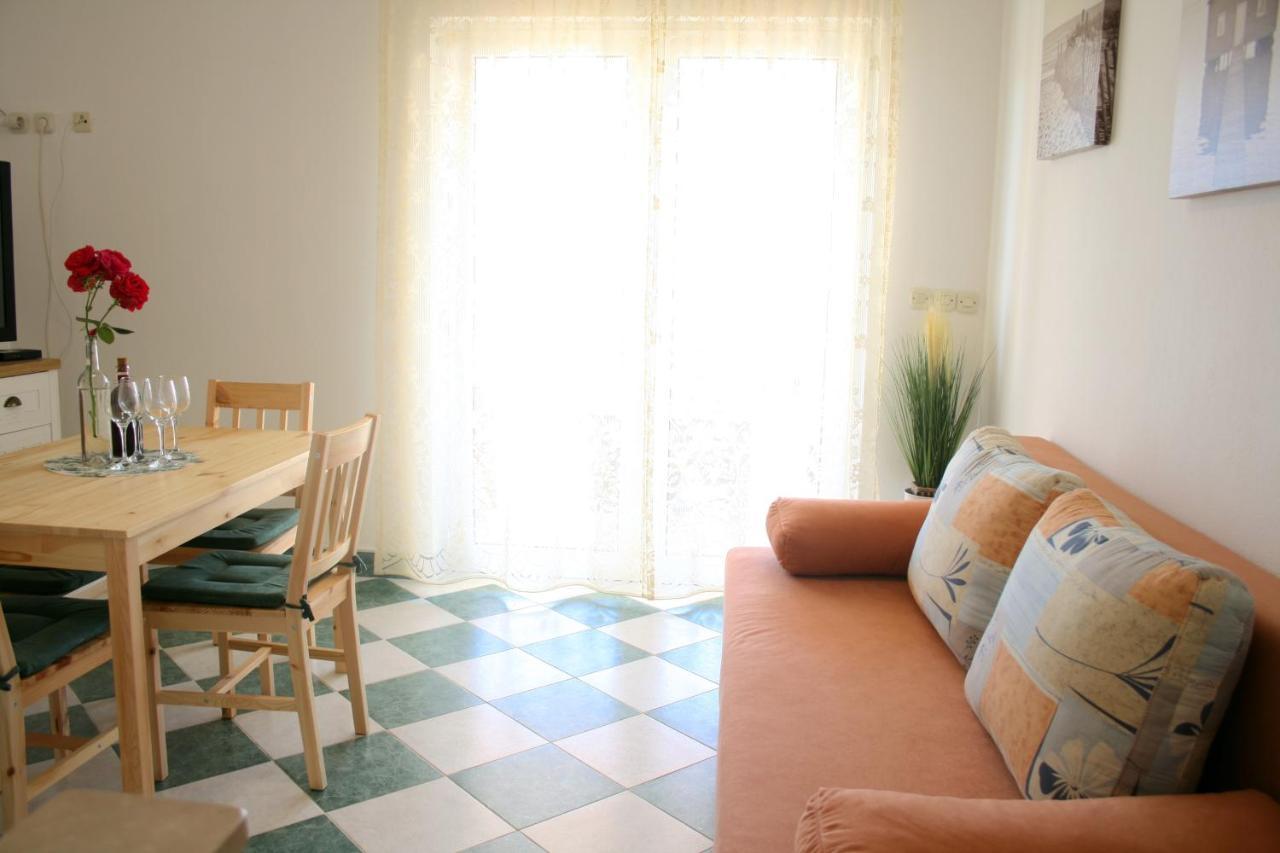 Apartman Laura Διαμέρισμα Primošten Εξωτερικό φωτογραφία